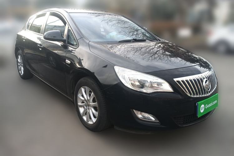 Used Buick GT 2013 XT 1.6L Automatic Comfort Edition Front Right 45 Deg