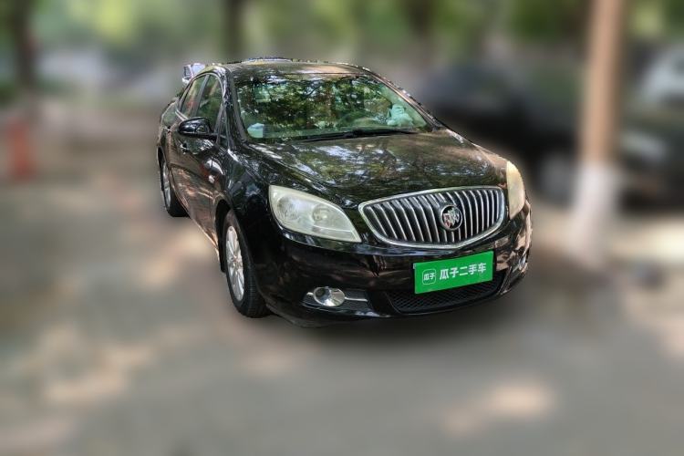 Used Buick GT 2013 GT 1.6L Automatic Fashion Edition Front Right 45 Deg