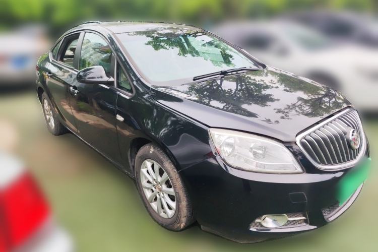 Used Buick GT 2013 GT 1.6L Automatic Fashion Edition Front Right 45 Deg