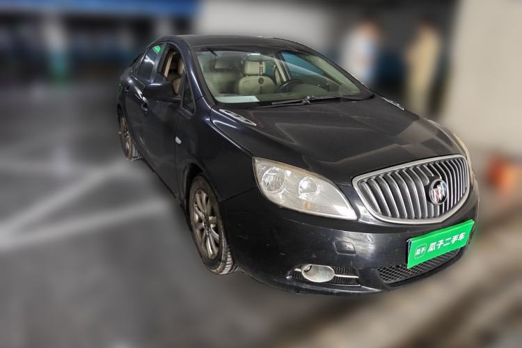 Used Buick GT 2013 GT 1.6L Automatic Fashion Edition Front Right 45 Deg