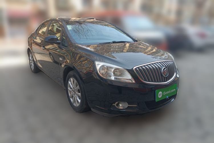 Used Buick GT 2013 GT 1.6L Automatic Fashion Edition Front Right 45 Deg