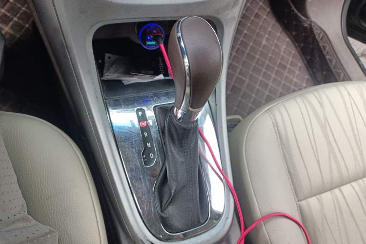 Used Buick GT 2013 GT 1.6L Automatic Comfort Edition Gear Lever