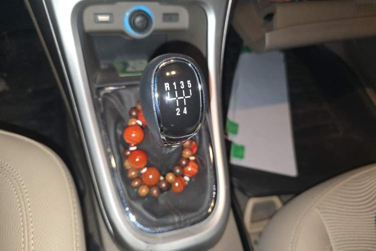 Used Buick GT 2013 GT 1.6L Manual Entry-Level Model Gear Lever