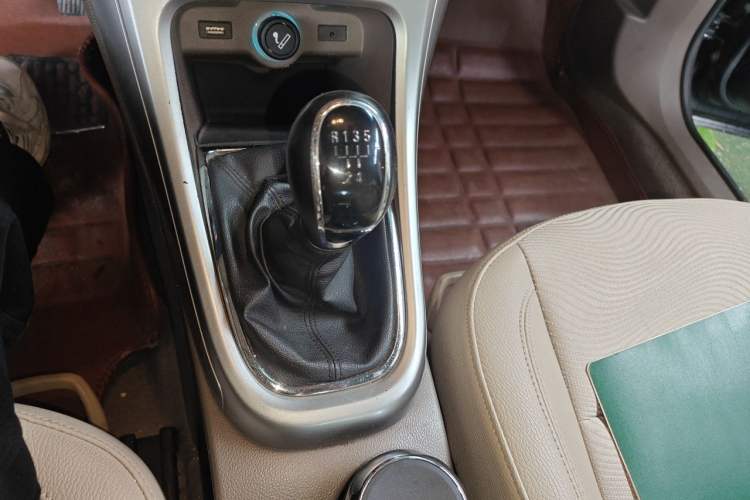 Used Buick GT 2013 GT 1.6L Manual Entry-Level Model Gear Lever