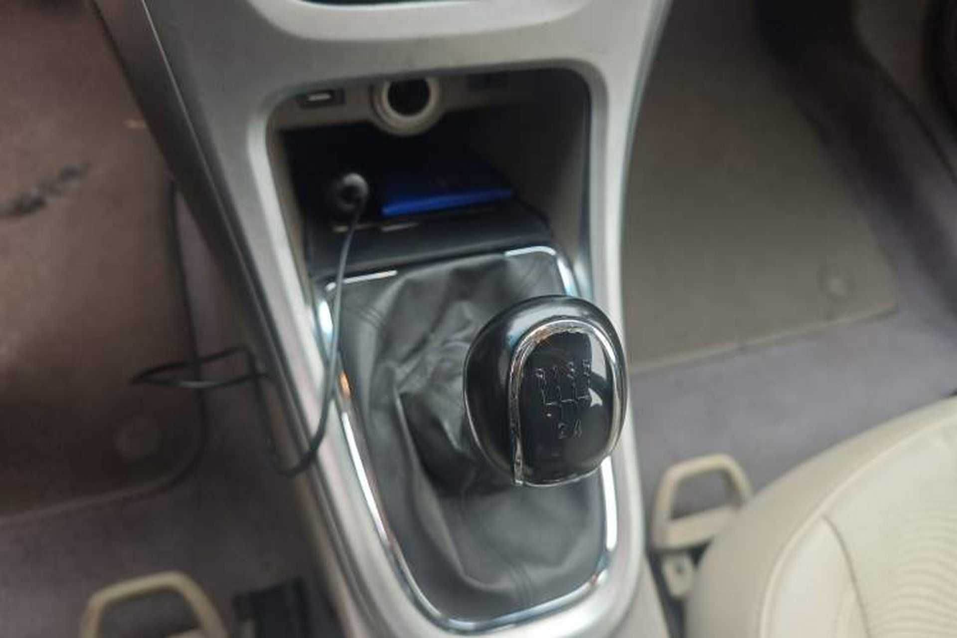 Used Buick GT 2013 GT 1.6L Manual Entry-Level Model Gear Lever
