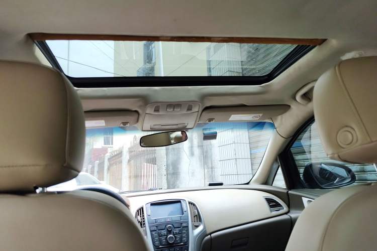 Used Buick GT 2013 GT 1.6L Automatic Fashion Edition Headliner