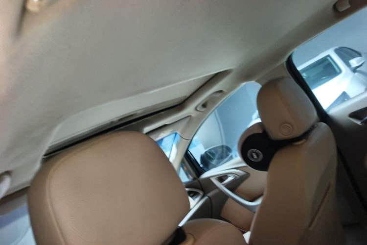 Used Buick GT 2013 GT 1.6L Manual Entry-Level Model Headliner