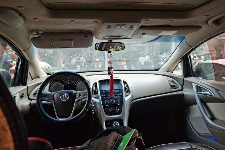 Used Buick GT 2013 GT 1.6L Manual Entry-Level Model Headliner
