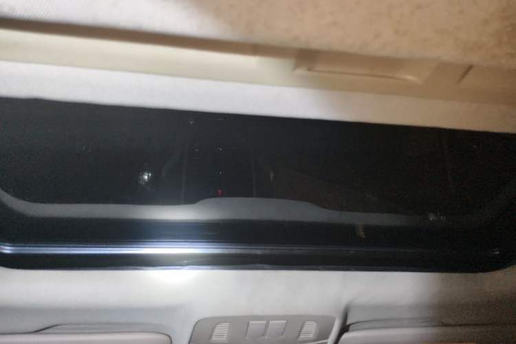Used Buick GT 2013 GT 1.6L Automatic Fashion Edition Headliner