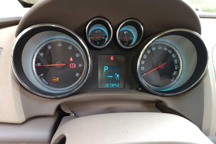 Used Buick GT 2013 GT 1.6L Automatic Fashion Edition Instrument Cluster