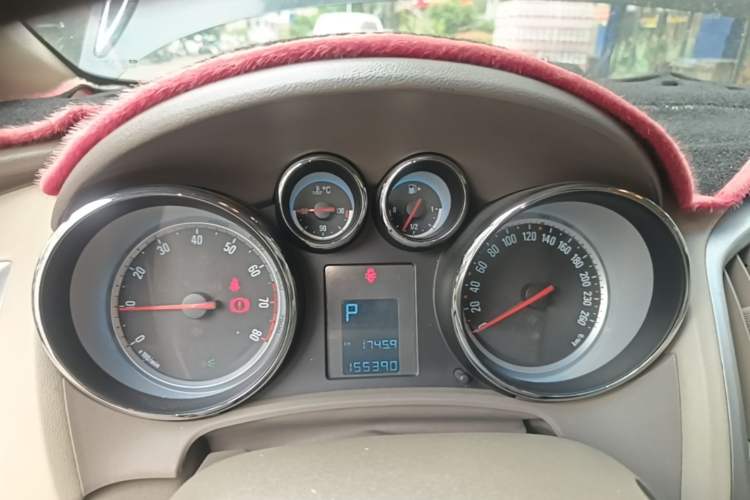 Used Buick GT 2013 GT 1.6L Automatic Fashion Edition Instrument Cluster