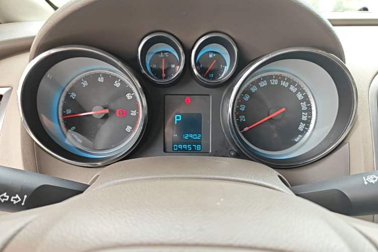 Used Buick GT 2013 GT 1.6L Automatic Fashion Edition Instrument Cluster