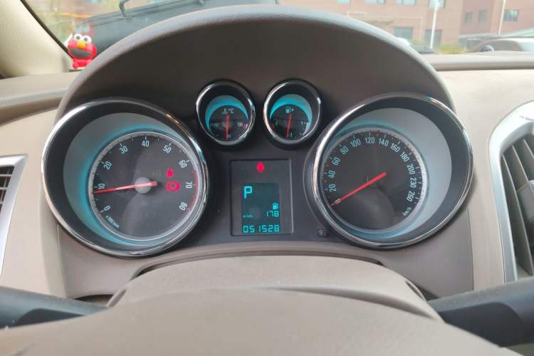 Used Buick GT 2013 GT 1.6L Automatic Fashion Edition Instrument Cluster
