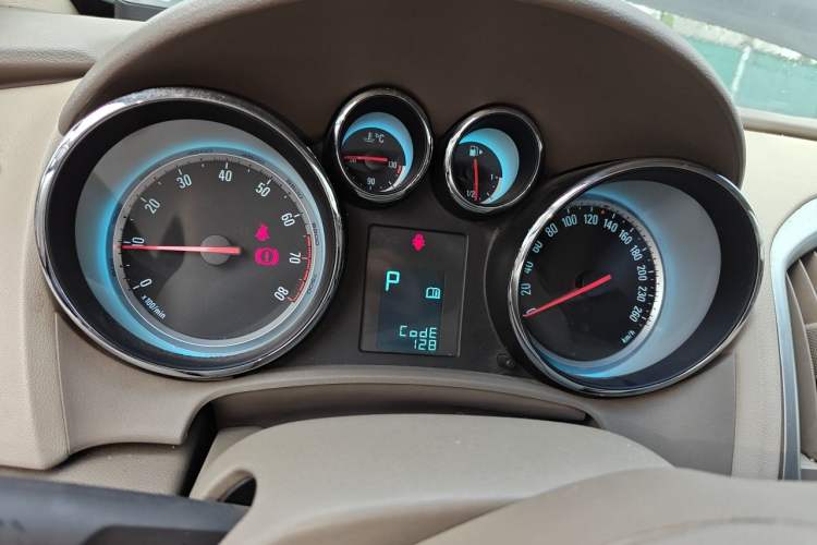 Used Buick GT 2013 GT 1.6L Automatic Fashion Edition Instrument Cluster