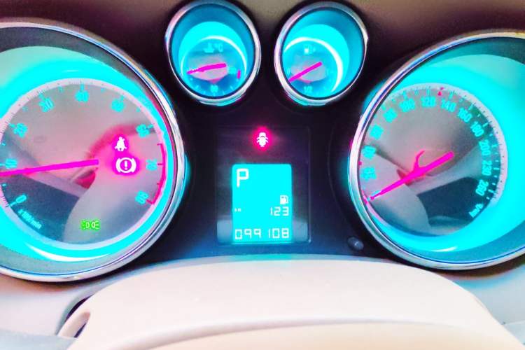 Used Buick GT 2013 GT 1.6L Automatic Fashion Edition Instrument Cluster