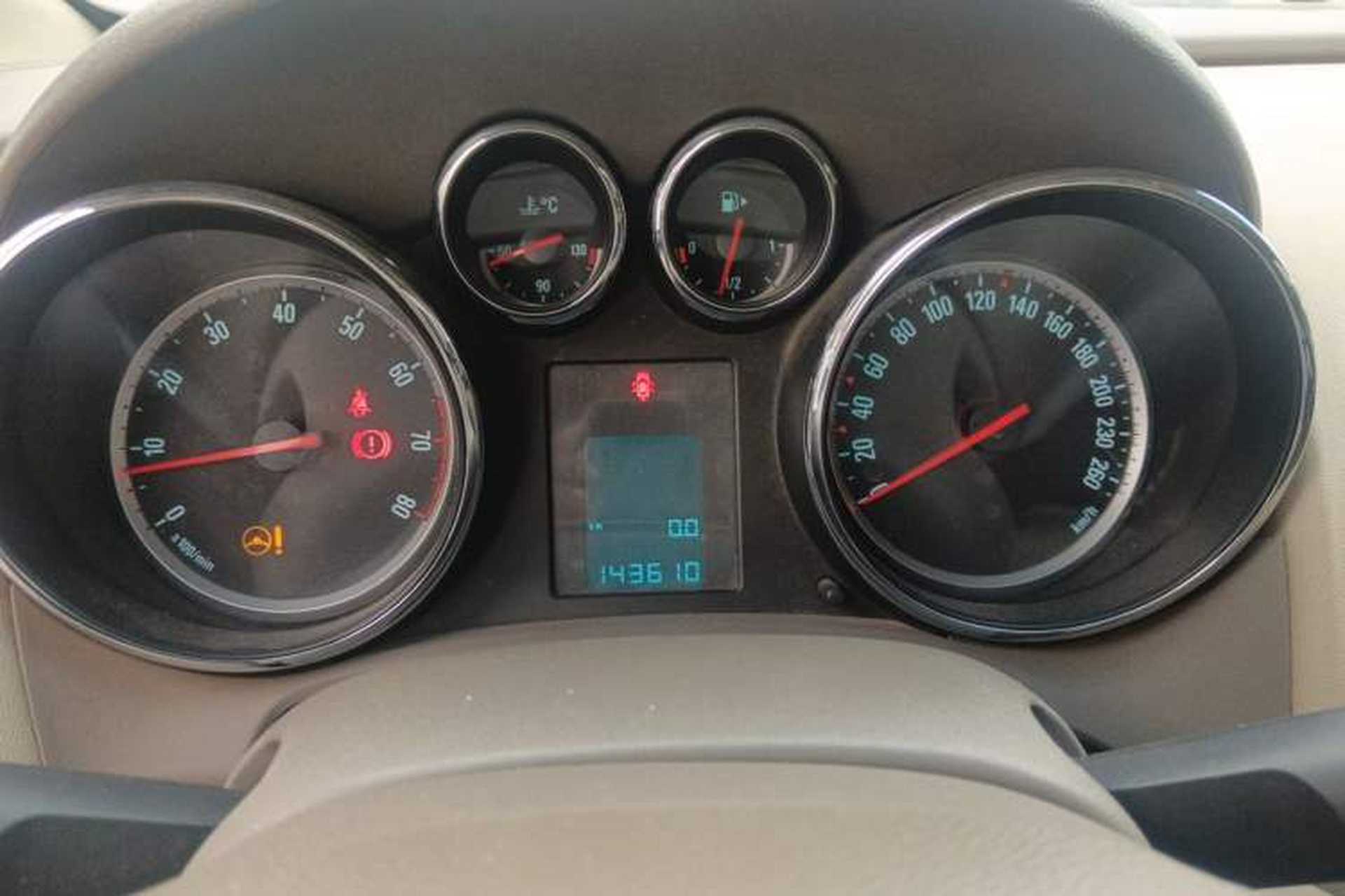 Used Buick GT 2013 GT 1.6L Manual Comfort Edition Instrument Cluster
