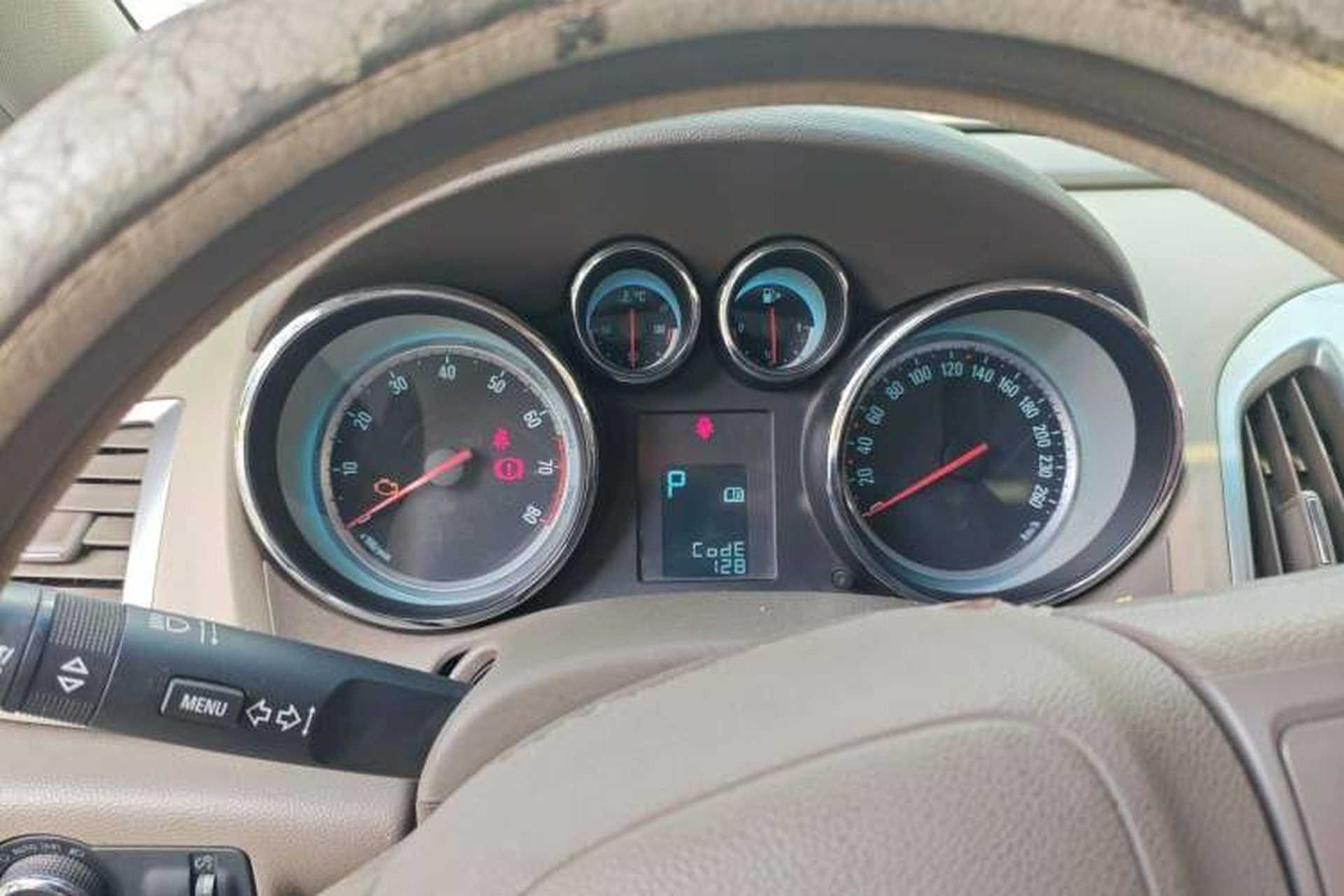 Used Buick GT 2013 GT 1.6L Automatic Fashion Edition Instrument Cluster