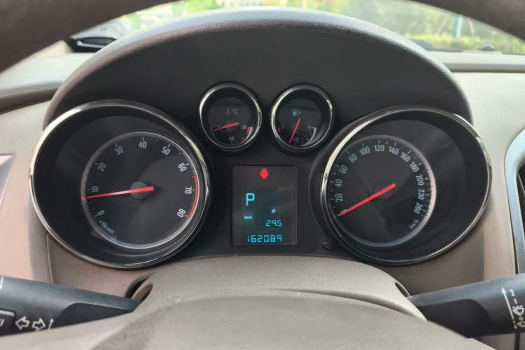 Used Buick GT 2013 GT 1.6L Automatic Comfort Edition Instrument Cluster