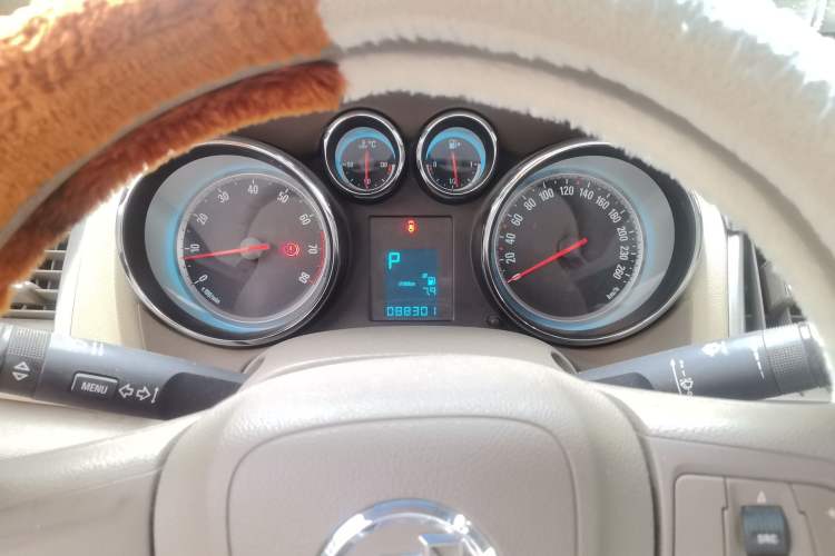 Used Buick GT 2013 GT 1.6L Automatic Fashion Edition Instrument Cluster