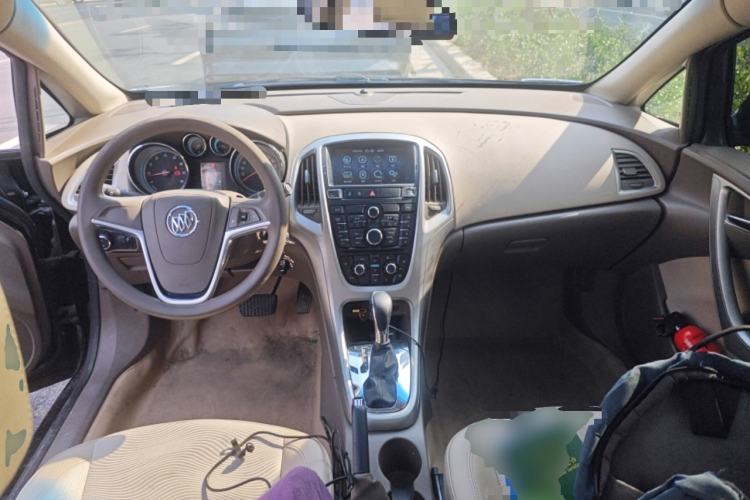 Used Buick GT 2013 GT 1.6L Automatic Fashion Edition Interior 2