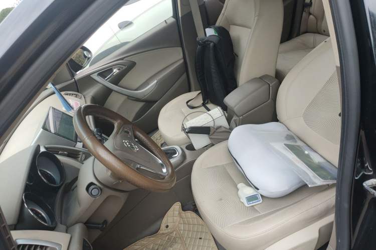 Used Buick GT 2013 GT 1.6L Automatic Fashion Edition Left Front Seat