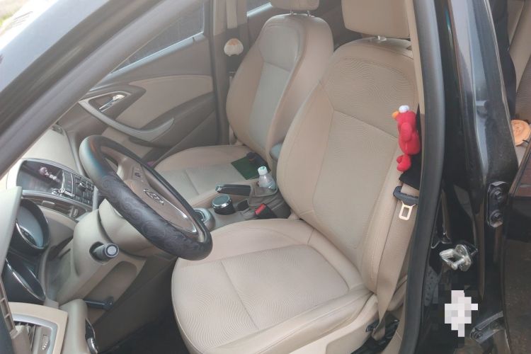 Used Buick GT 2013 GT 1.6L Automatic Fashion Edition Left Front Seat