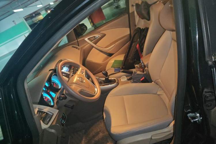 Used Buick GT 2013 GT 1.6L Manual Entry-Level Model Left Front Seat