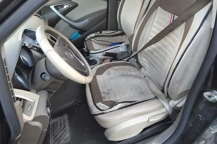 Used Buick GT 2013 GT 1.6L Manual Entry-Level Model Left Front Seat