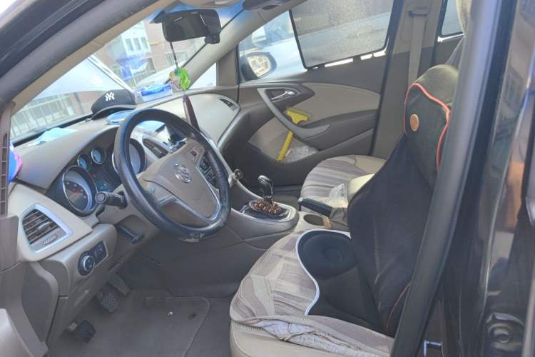 Used Buick GT 2013 GT 1.6L Manual Entry-Level Model Left Front Seat