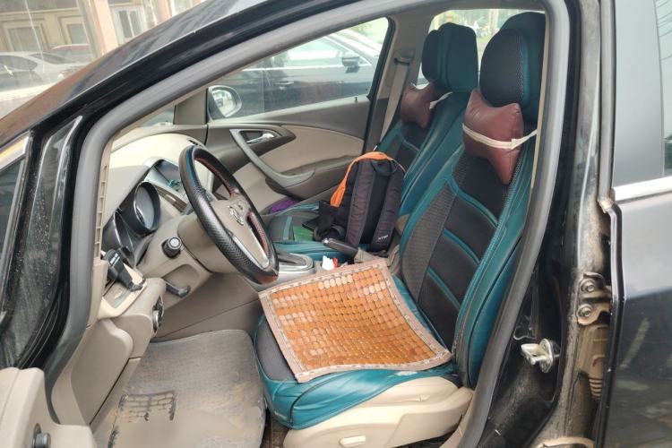 Used Buick GT 2013 GT 1.6L Automatic Fashion Edition Left Front Seat