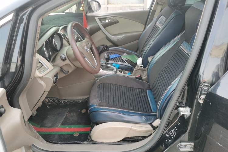 Used Buick GT 2013 GT 1.6L Manual Entry-Level Model Left Front Seat
