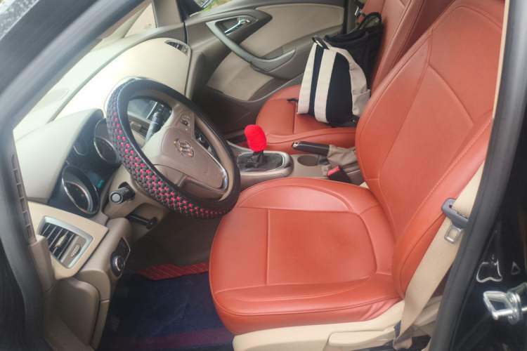 Used Buick GT 2013 GT 1.6L Manual Entry-Level Model Left Front Seat