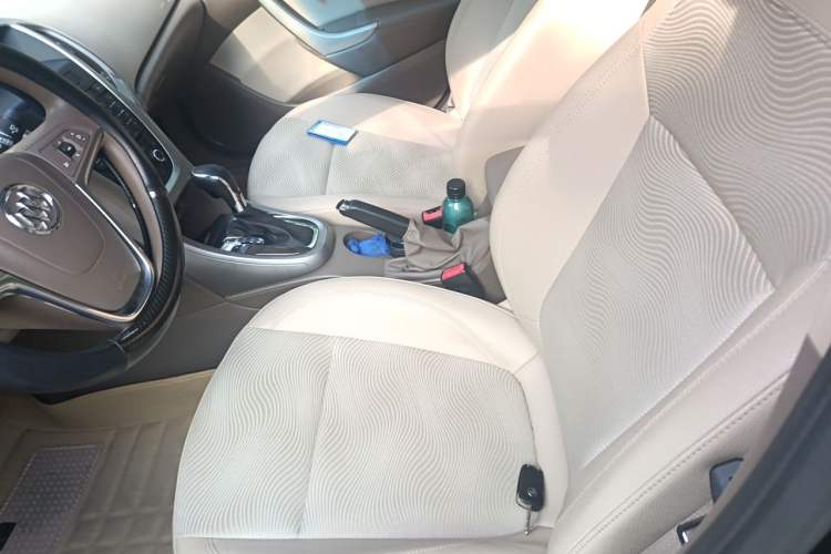 Used Buick GT 2013 GT 1.6L Automatic Fashion Edition Left Front Seat