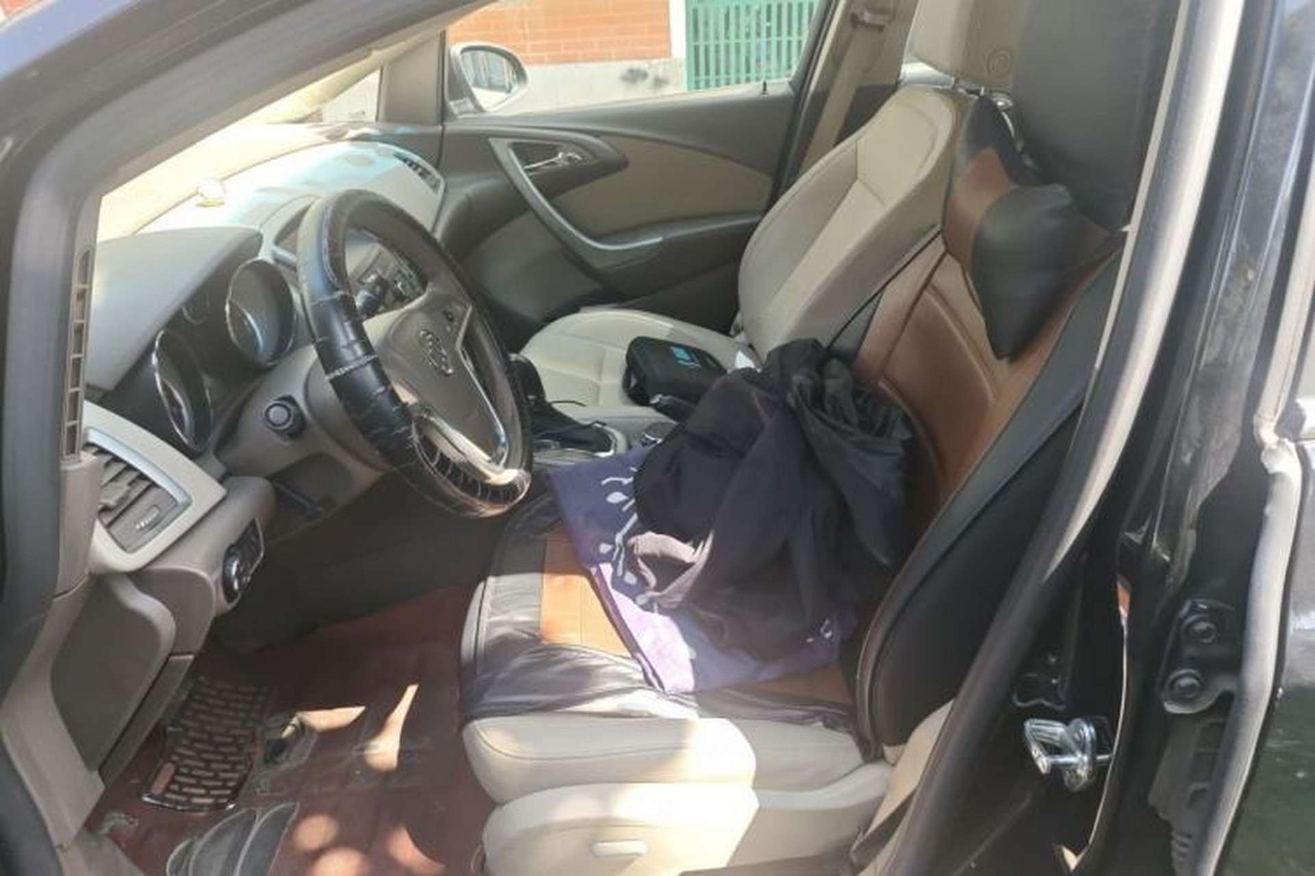 Used Buick GT 2013 GT 1.6L Automatic Fashion Edition Left Front Seat