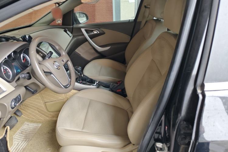 Used Buick GT 2013 GT 1.6L Automatic Comfort Edition Left Front Seat