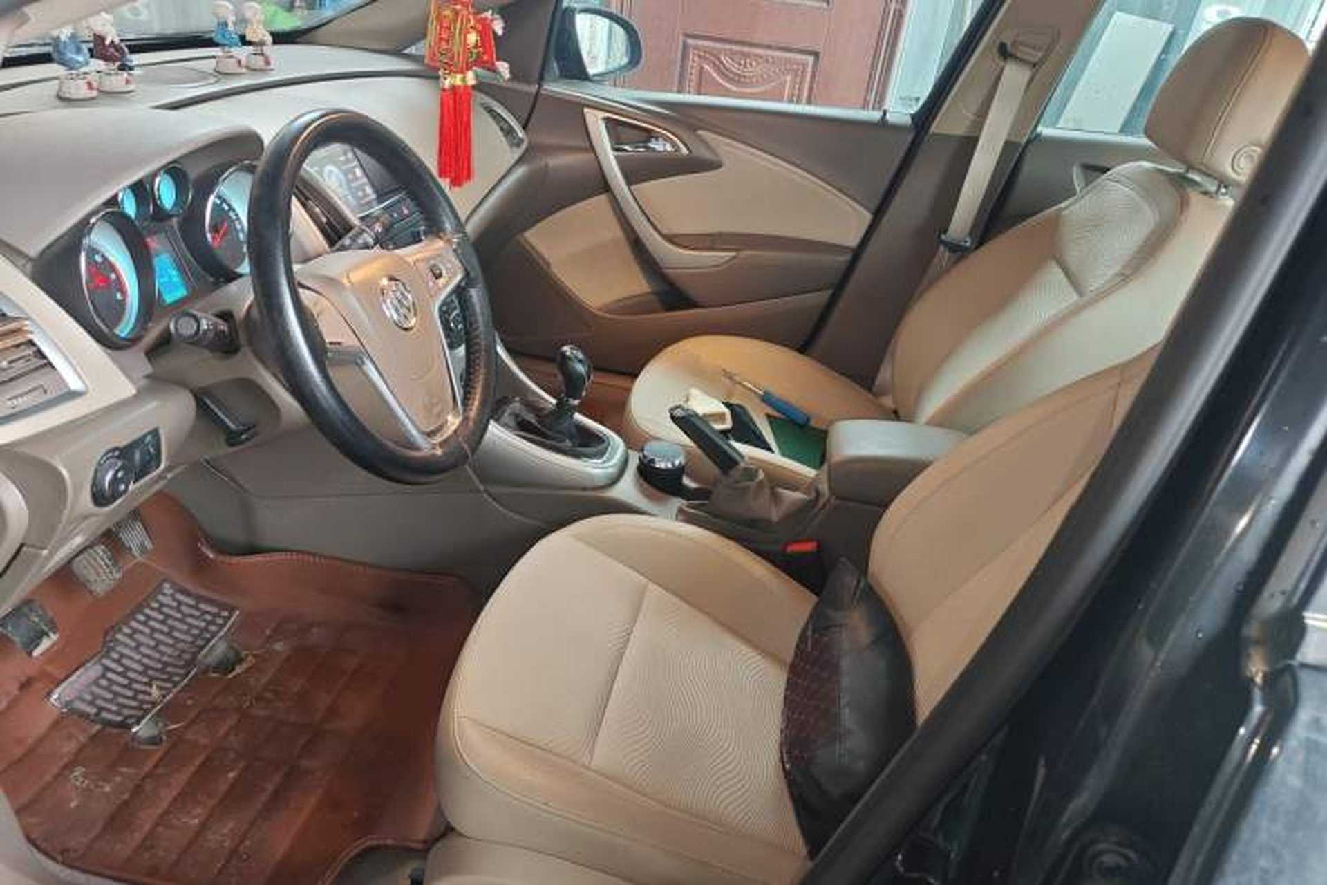Used Buick GT 2013 GT 1.6L Manual Entry-Level Model Left Front Seat