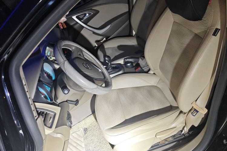 Used Buick GT 2013 GT 1.6L Manual Entry-Level Model Left Front Seat