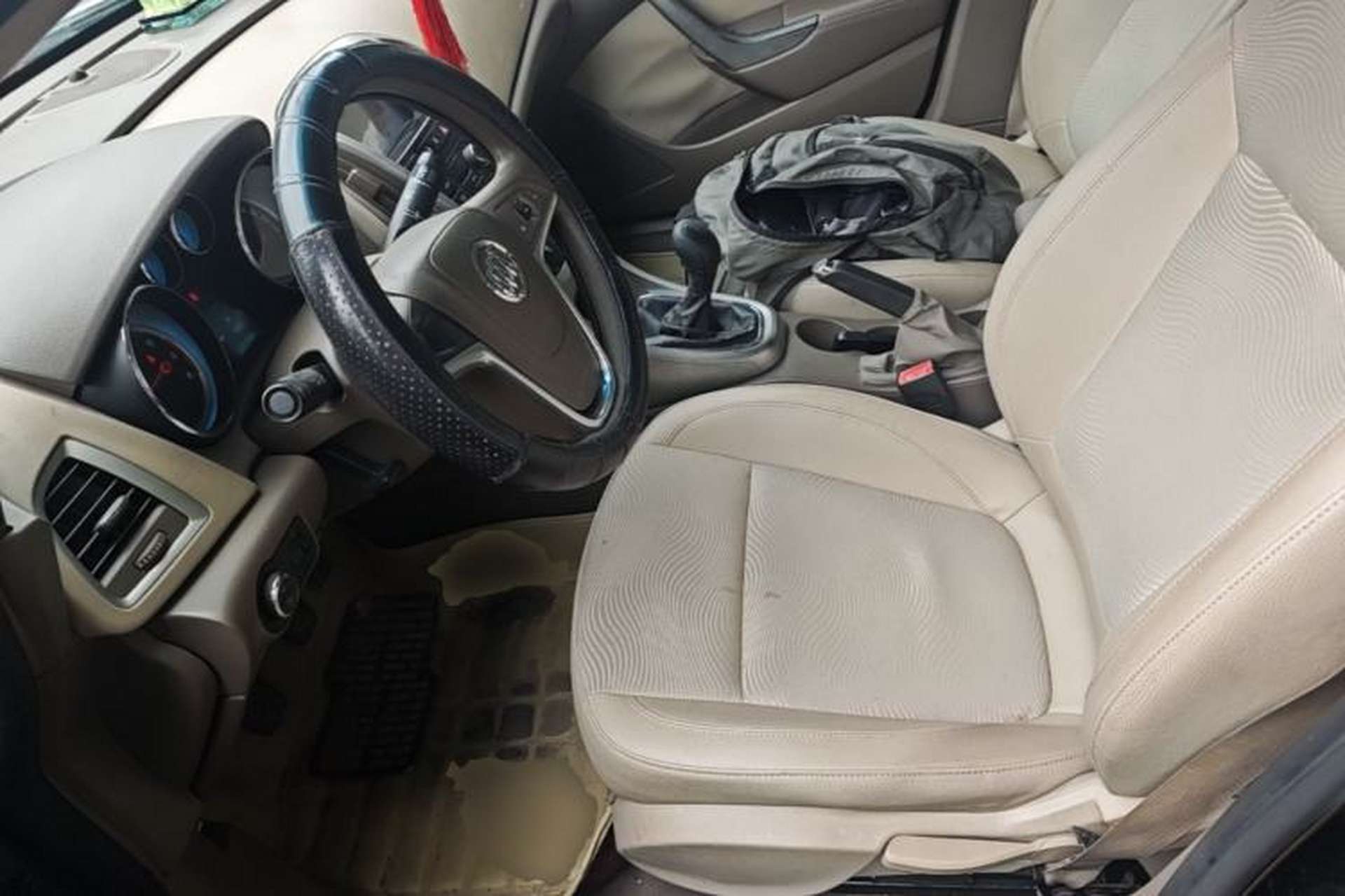 Used Buick GT 2013 GT 1.6L Manual Entry-Level Model Left Front Seat