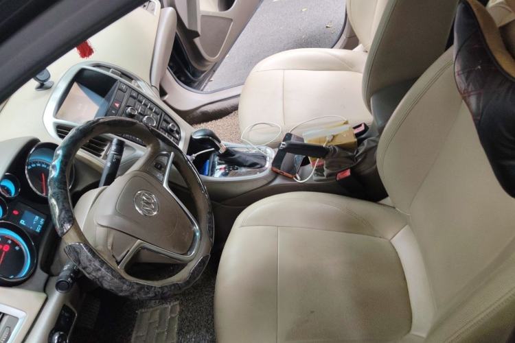 Used Buick GT 2013 GT 1.6L Automatic Fashion Edition Left Front Seat
