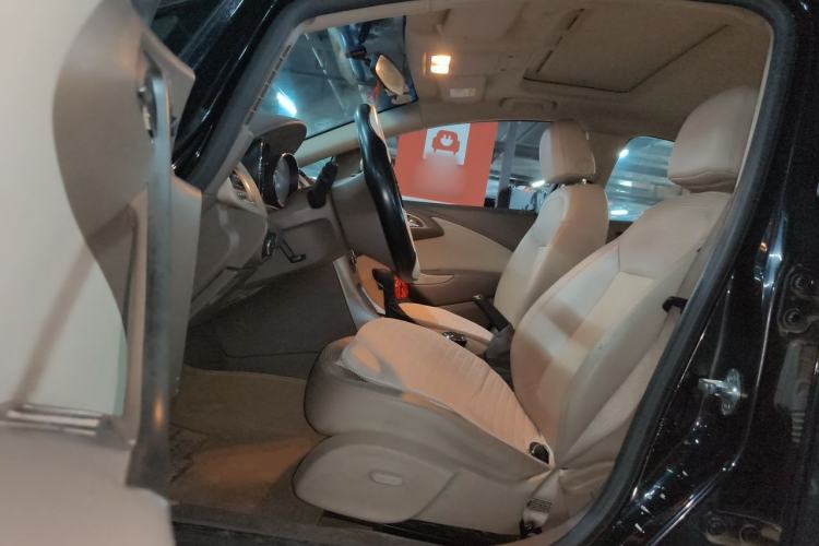 Used Buick GT 2013 GT 1.6L Automatic Fashion Edition Left Front Seat