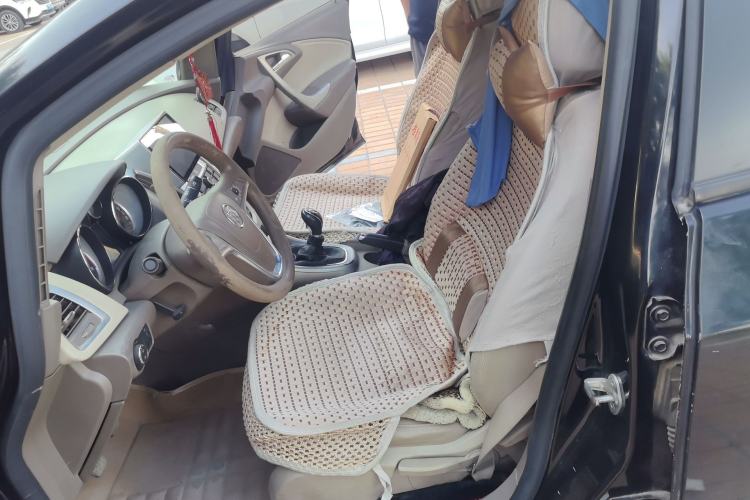 Used Buick GT 2013 GT 1.6L Manual Entry-Level Model Left Front Seat