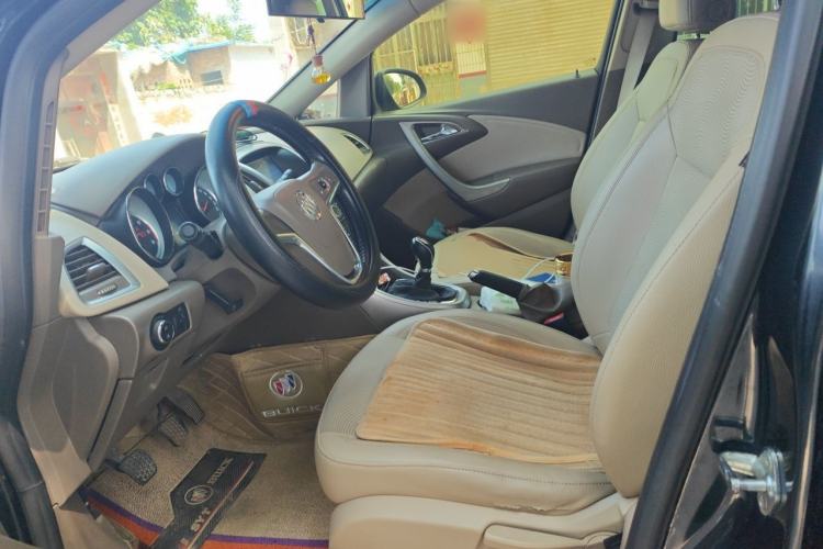 Used Buick GT 2013 GT 1.6L Manual Entry-Level Model Left Front Seat