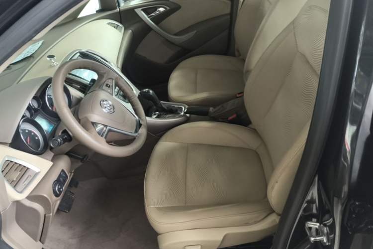 Used Buick GT 2013 GT 1.6L Automatic Fashion Edition Left Front Seat