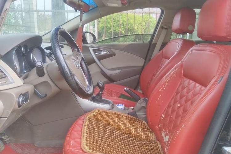 Used Buick GT 2013 GT 1.6L Manual Entry-Level Model Left Front Seat