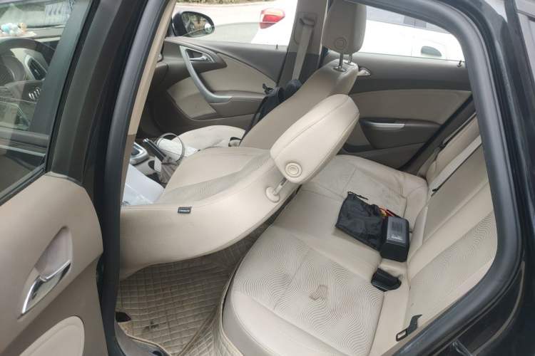 Used Buick GT 2013 GT 1.6L Automatic Fashion Edition Left Rear Seat