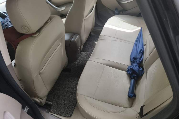 Used Buick GT 2013 GT 1.6L Automatic Fashion Edition Left Rear Seat