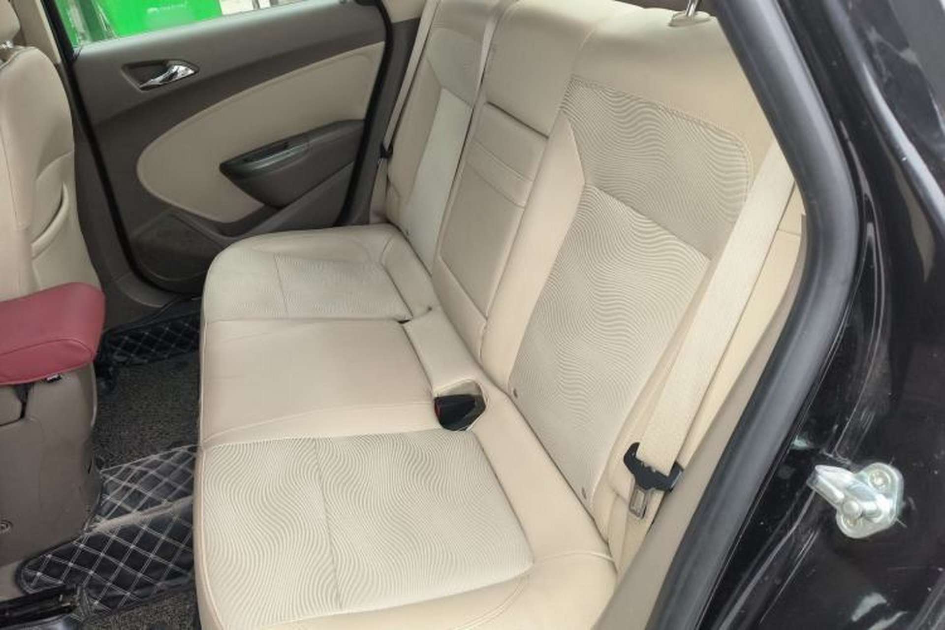 Used Buick GT 2013 GT 1.6L Automatic Fashion Edition Left Rear Seat