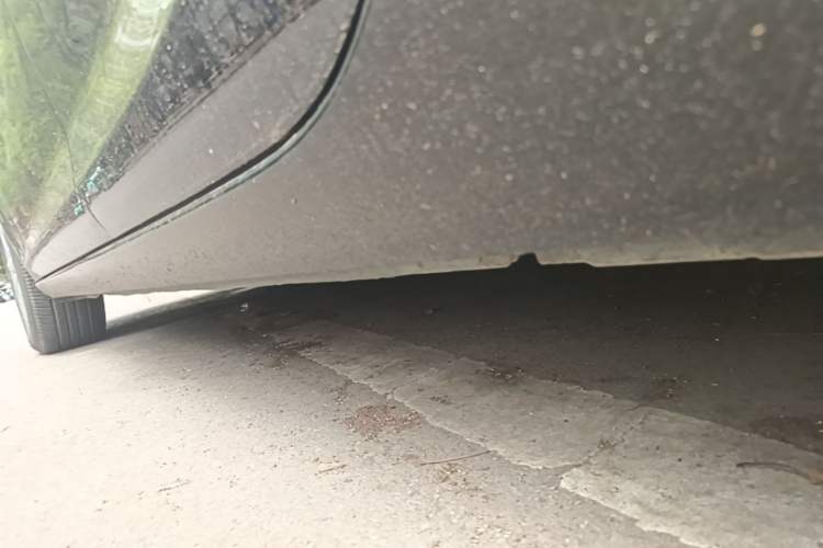 Used Buick GT 2013 GT 1.6L Automatic Fashion Edition Left Side Sill