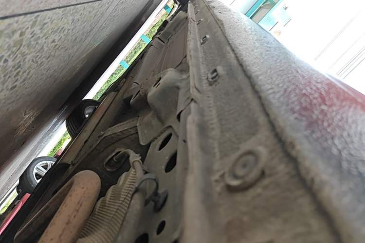 Used Buick GT 2013 GT 1.6L Automatic Fashion Edition Left Side Sill