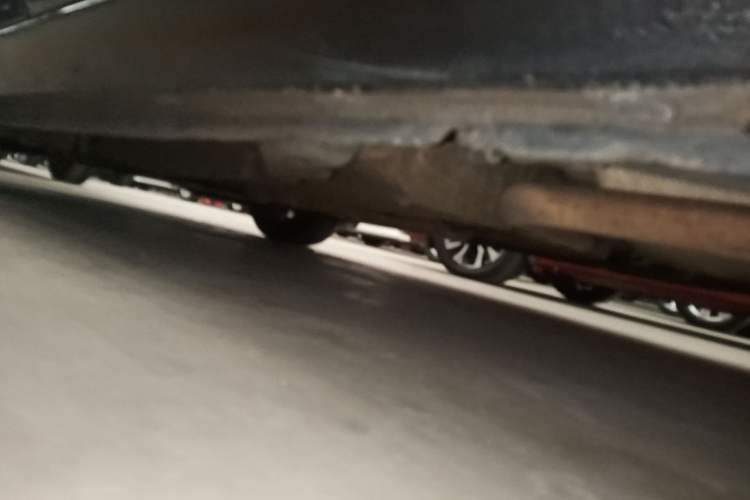 Used Buick GT 2013 GT 1.6L Automatic Fashion Edition Left Side Sill